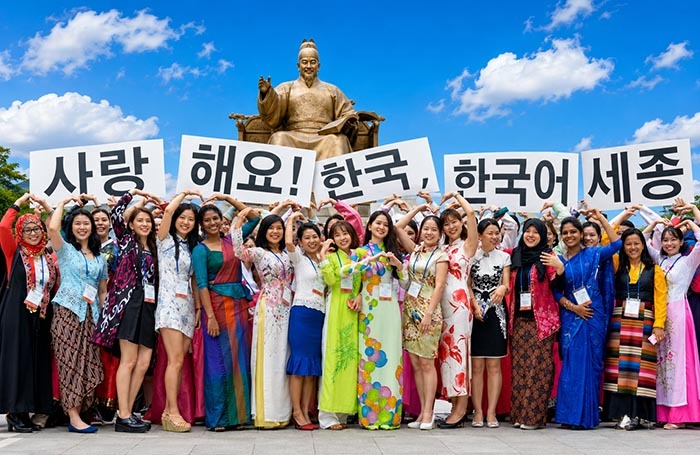 Korean Speakers Growing Exponentially Around the World 5 Invite the winner of the Korean Speech Contest